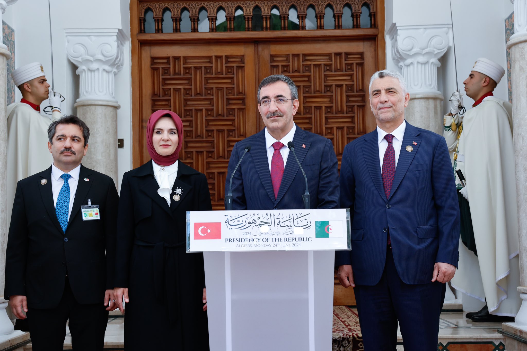 Afyonlu Bakan Göktaş Cezayir'de Temaslarda Bulundu