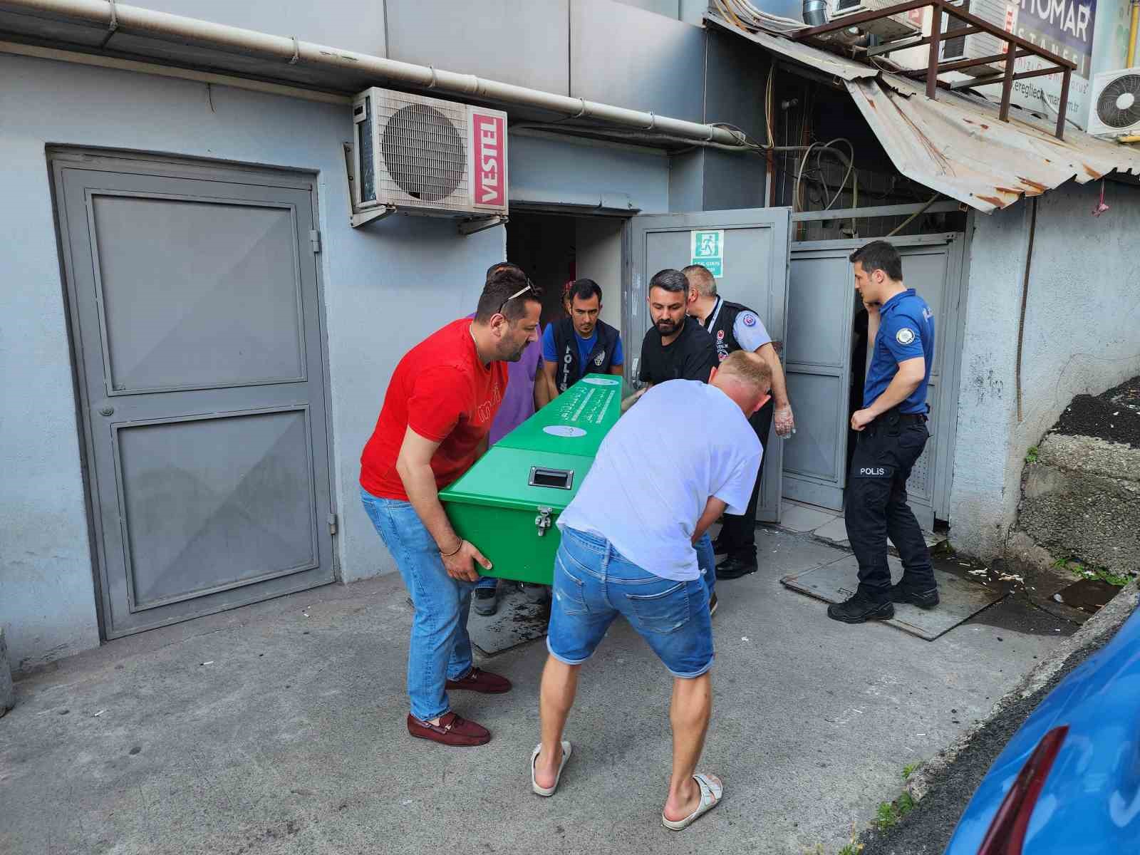 Denize Giren Genç Boğularak Hayatını Kaybetti