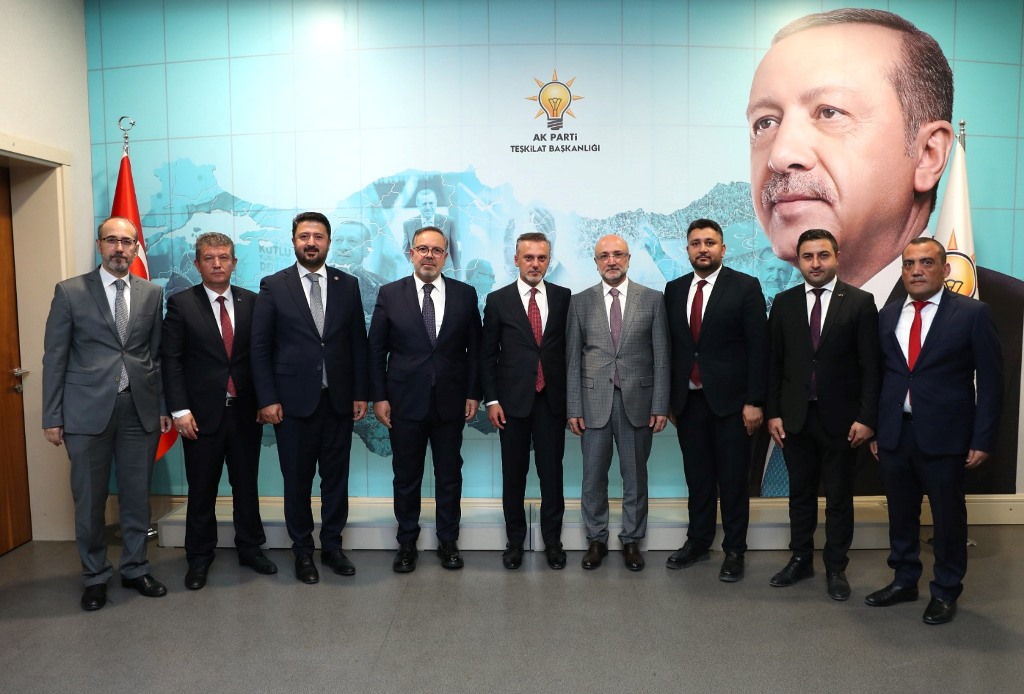 AK PARTİ AFYONKARAHİSAR İL BAŞKANLIĞI’NA TURGAY ŞAHİN ATANDI