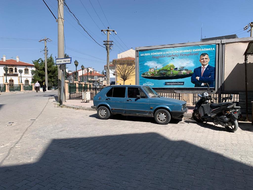 BAŞKAN KOYUNCU, EMİRDAĞ'A DEĞER KATAN PROJELERİ İLE KARŞILIYOR