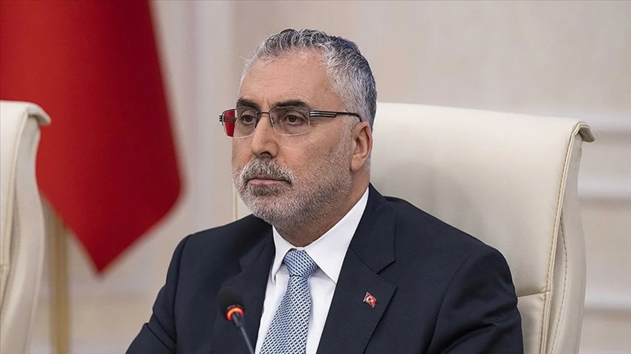 Bakan Işıkhan açıkladı: Emekliye refah payı yok, asgari ücrete ara zam yok!