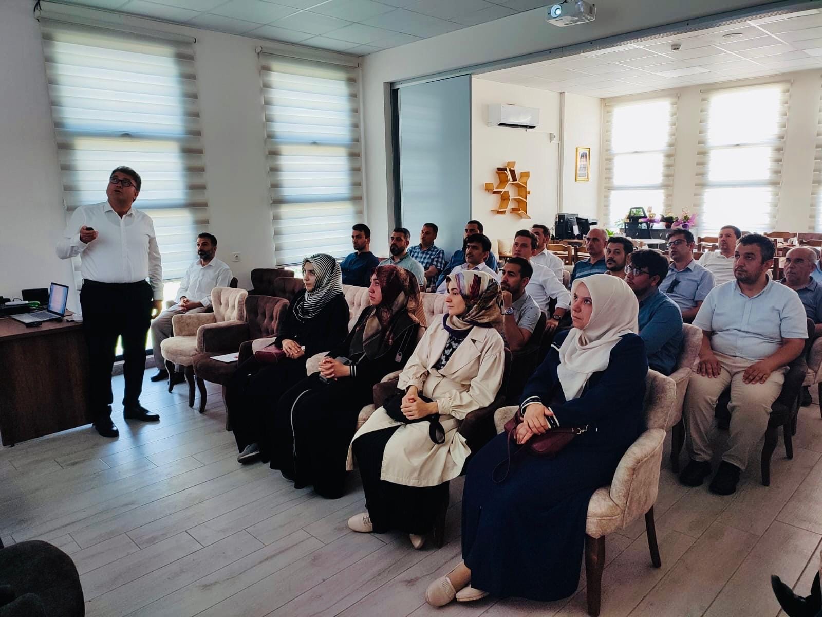 İl Müftülüğü İlçelerde Seminerlerini Sürdürüyor