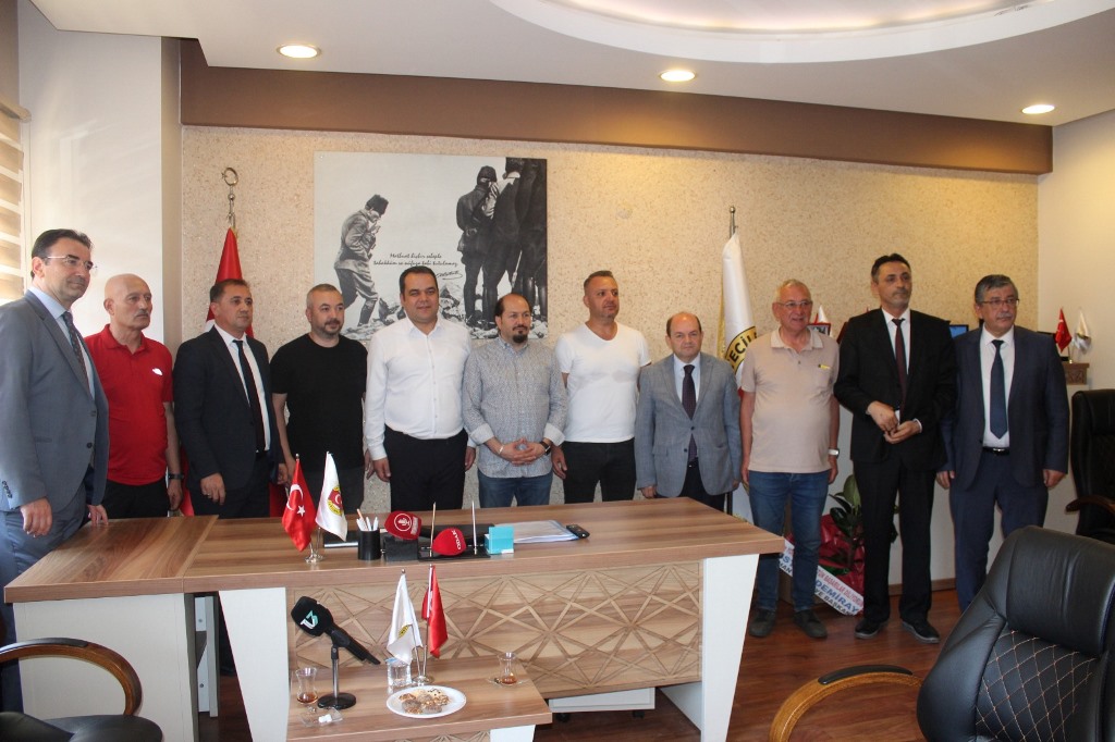 BEŞİKTAŞLILAR DERNEĞİNDEN AGC'YE ZİYARET
