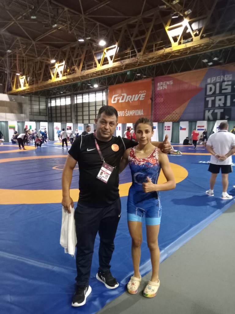 FATMA YILMAZ AVRUPA GÜREŞ ŞAMPİYONASINDA FİNALDE!