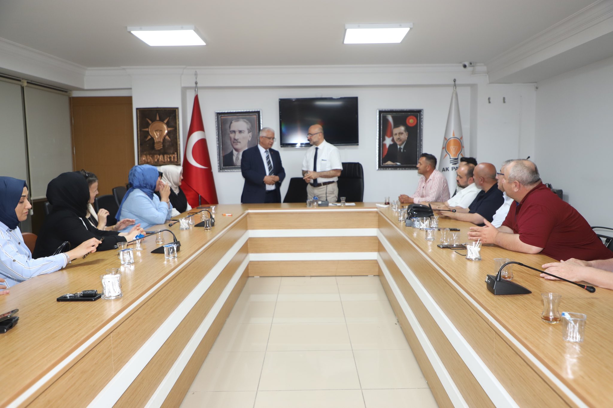 AK PARTİ AFYON TEŞKİLATI TOPLANDI