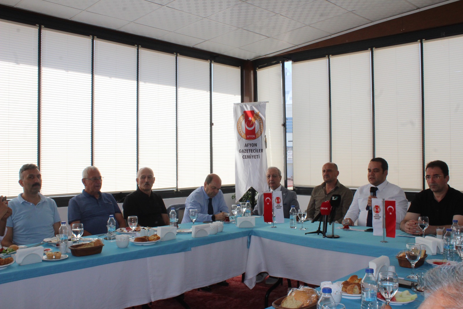 AGC YÖNETİMİ VE İCRA KURULU ÜYELERİ DAYANIŞMA KAHVALTISINDA BİR ARAYA GELDİ