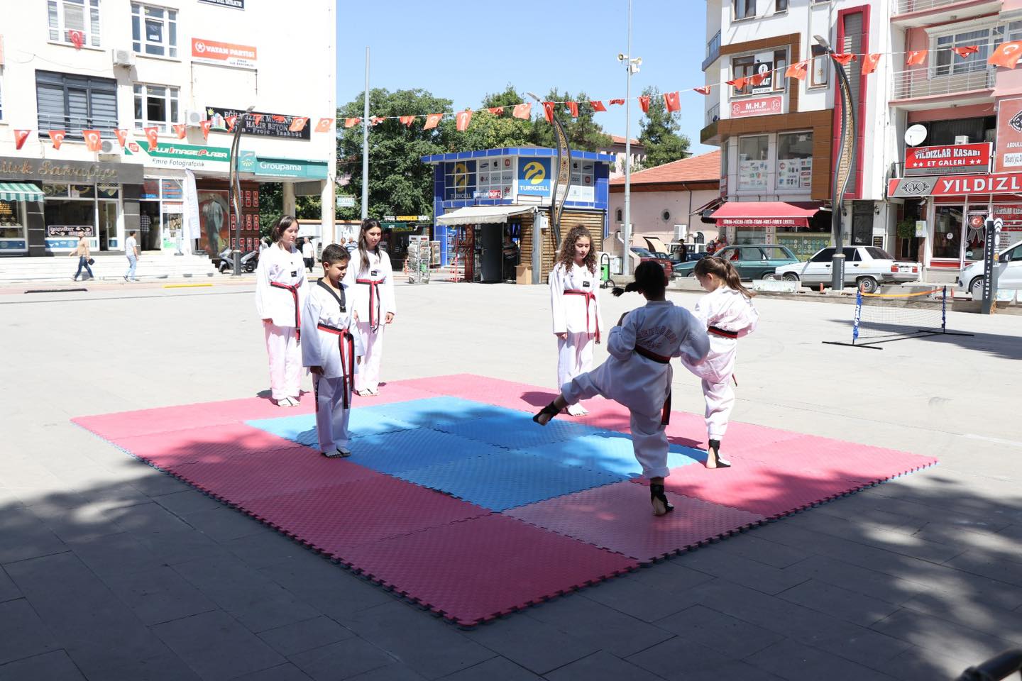 Başkan Topçu  Yaz Spor Okulu Açılış Törenine Katıldı