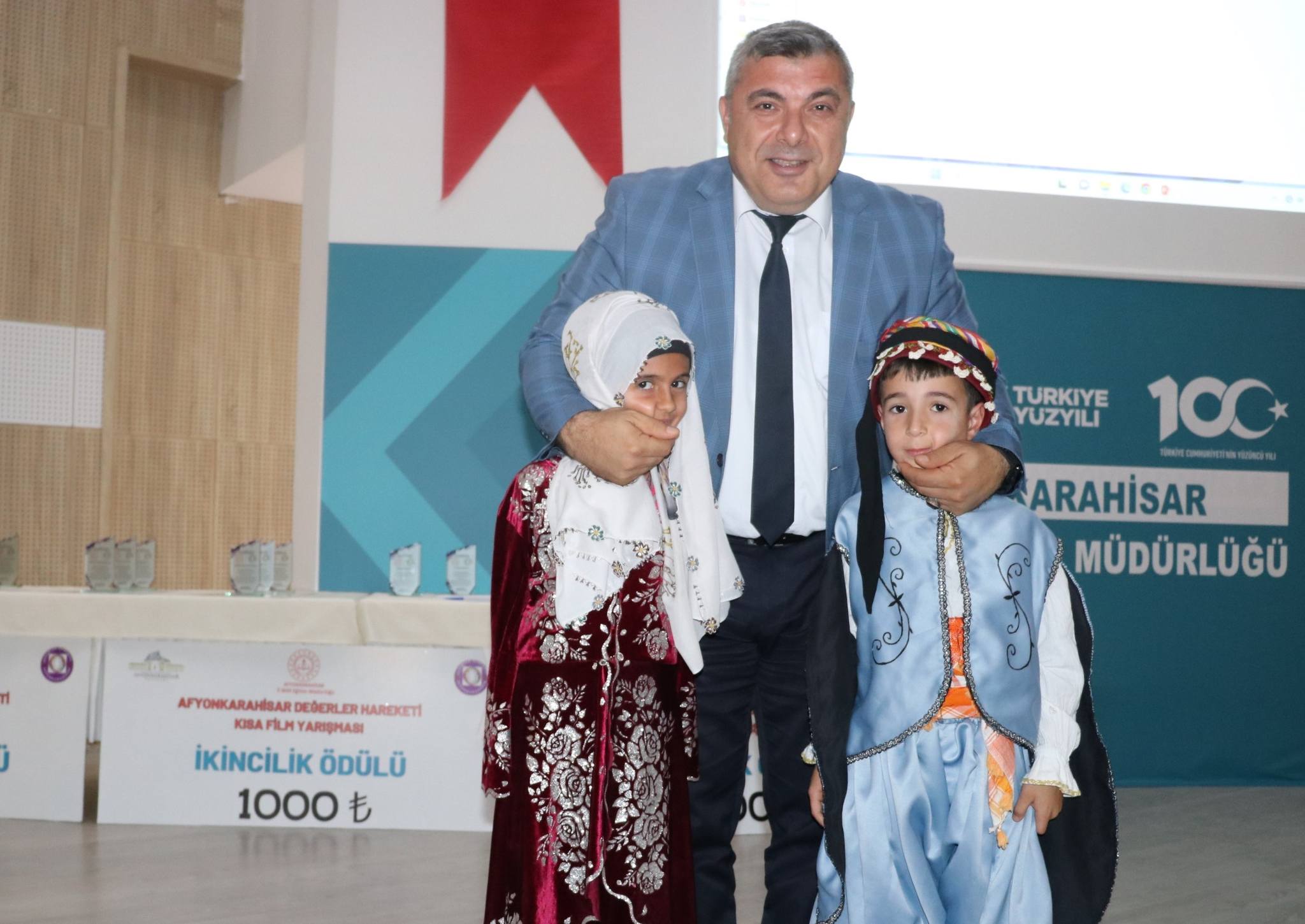 "Değerler Toplumumuzu Oluşturan Mihenk Taşıdır"
