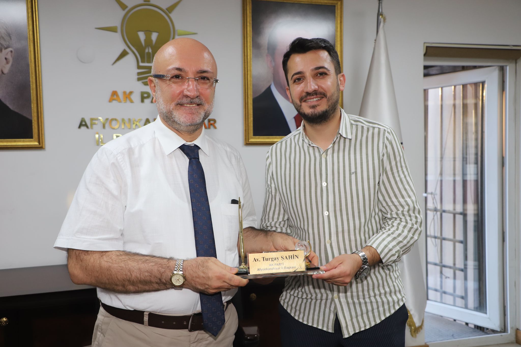 AK Gençlikten Başkan Şahin'e Tam Destek