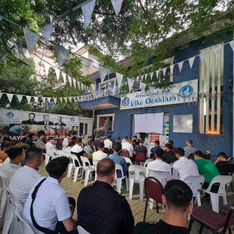 "ÜLKÜCÜLER SERDEN GEÇER, DAVADAN VAZGEÇMEZ"