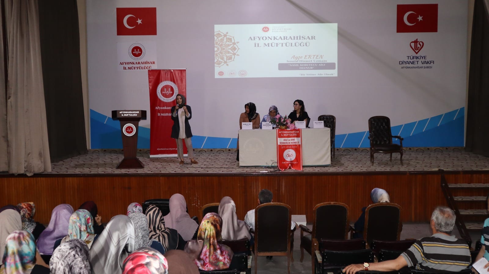 İl Müftülüğü Tarafından  "Bir Yetime Aile Olmak" Paneli