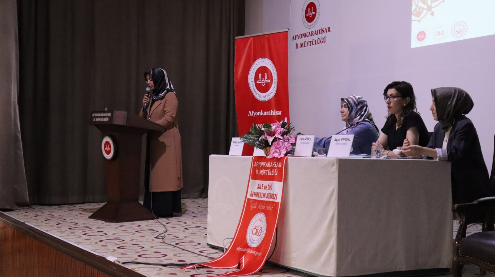 İl Müftülüğü Tarafından  "Bir Yetime Aile Olmak" Paneli