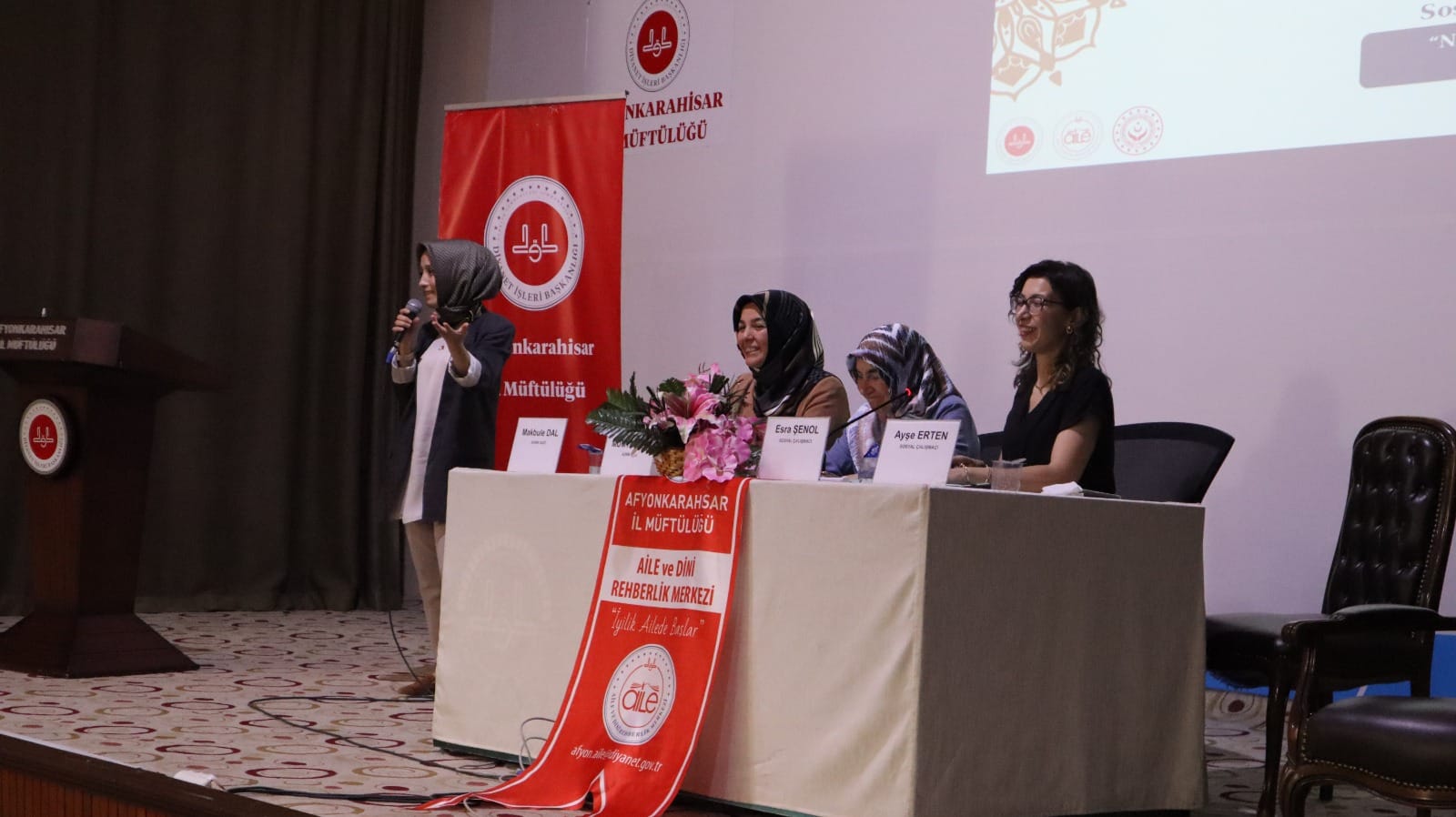 İl Müftülüğü Tarafından  "Bir Yetime Aile Olmak" Paneli