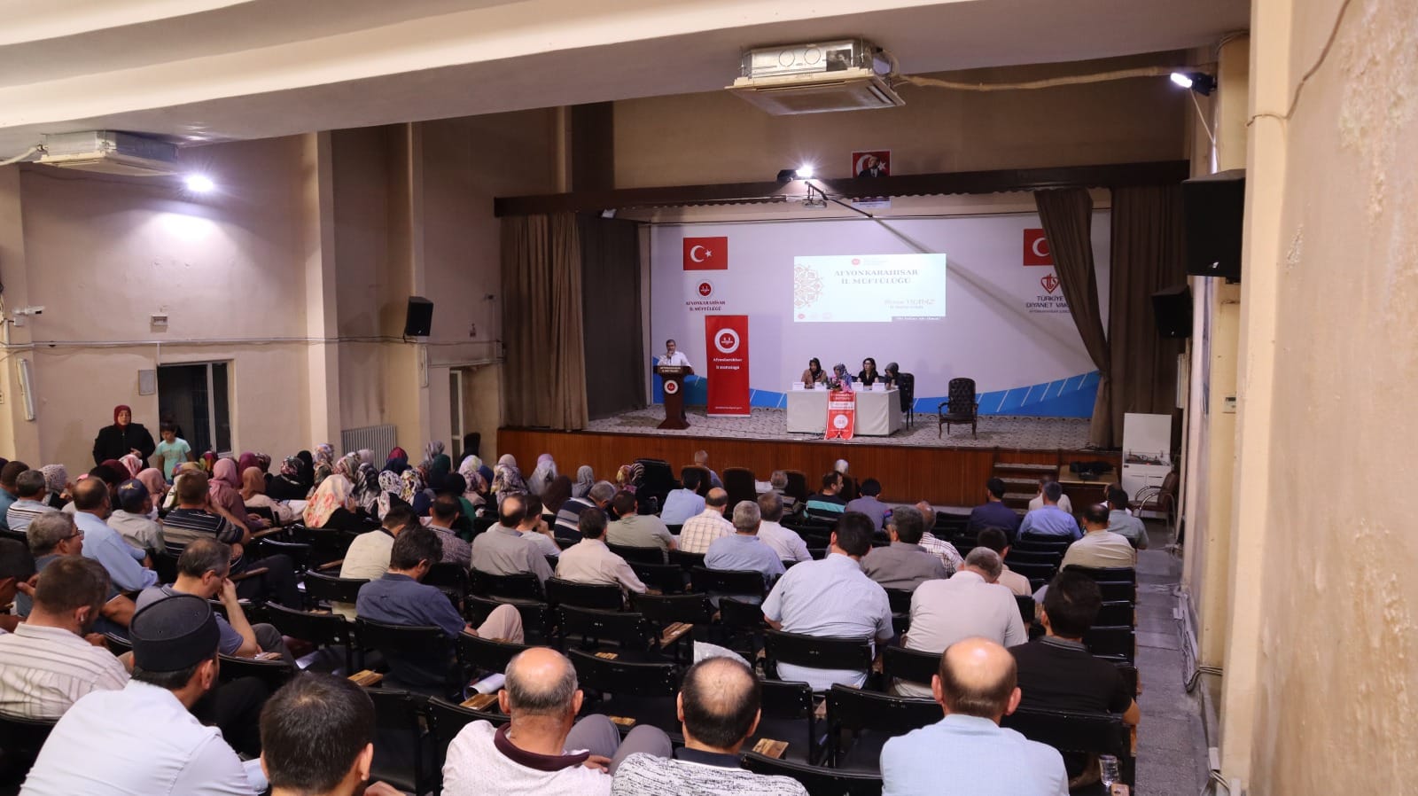 İl Müftülüğü Tarafından  "Bir Yetime Aile Olmak" Paneli