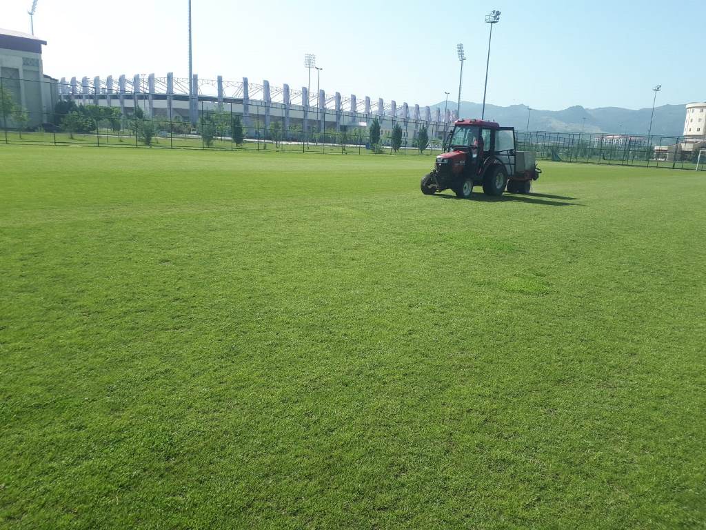 KOCATEPE SPOR KOMPLEKSİ YENİ SEZON ÖNCESİ KULÜPLER İÇİN HAZIR