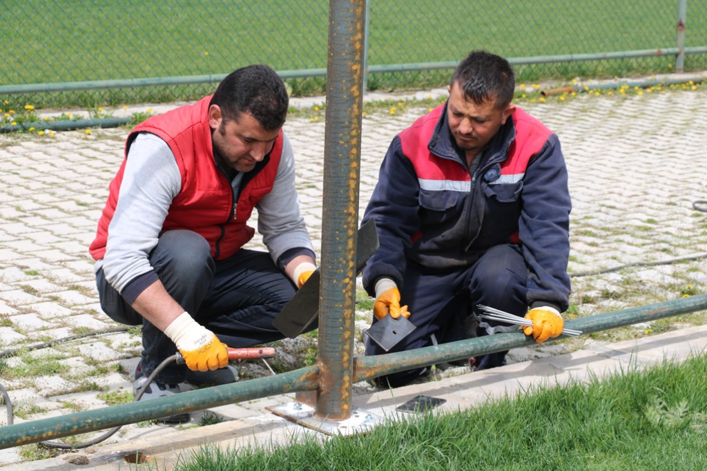 KOCATEPE SPOR KOMPLEKSİ YENİ SEZON ÖNCESİ KULÜPLER İÇİN HAZIR