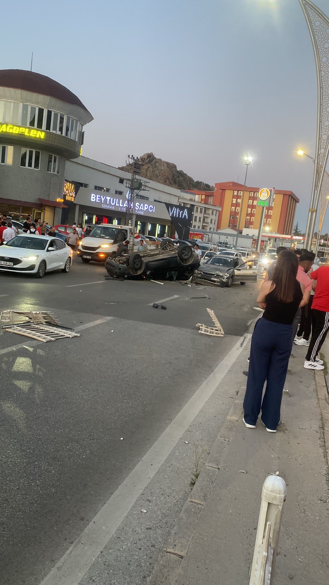 Afyon’da Feci Kaza: 3 Yaralı