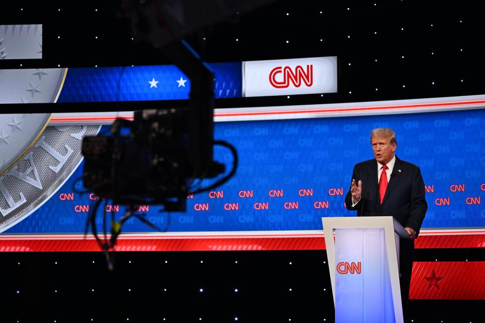 Biden ve Trump Kozlarını Paylaştı!  ABD Başkanı Biden ve eski Başkan Trump, TV düellosunda karşı karşıya geldi