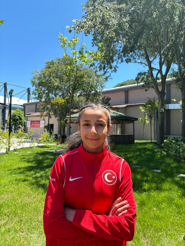 FATMA YILMAZ'DAN U17 AVRUPA GÜREŞ ŞAMPİYONASI'NDA GÜMÜŞ MADALYA
