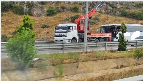 Karahisar Tüneli'nde Zincirleme Kaza: 20 Yaralı