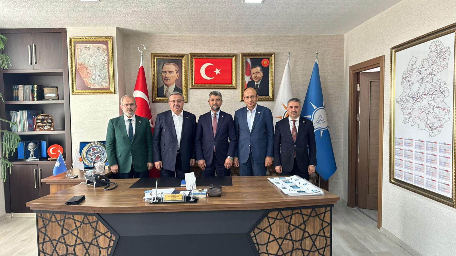 Yurdunuseven’in Başkanlığındaki Heyet Erzurum’u Ziyaret Etti