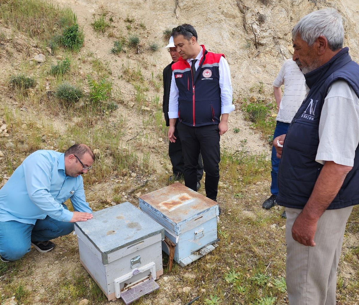 Afyon Gezginci Arıcıların Gözde Mola Noktası Oldu