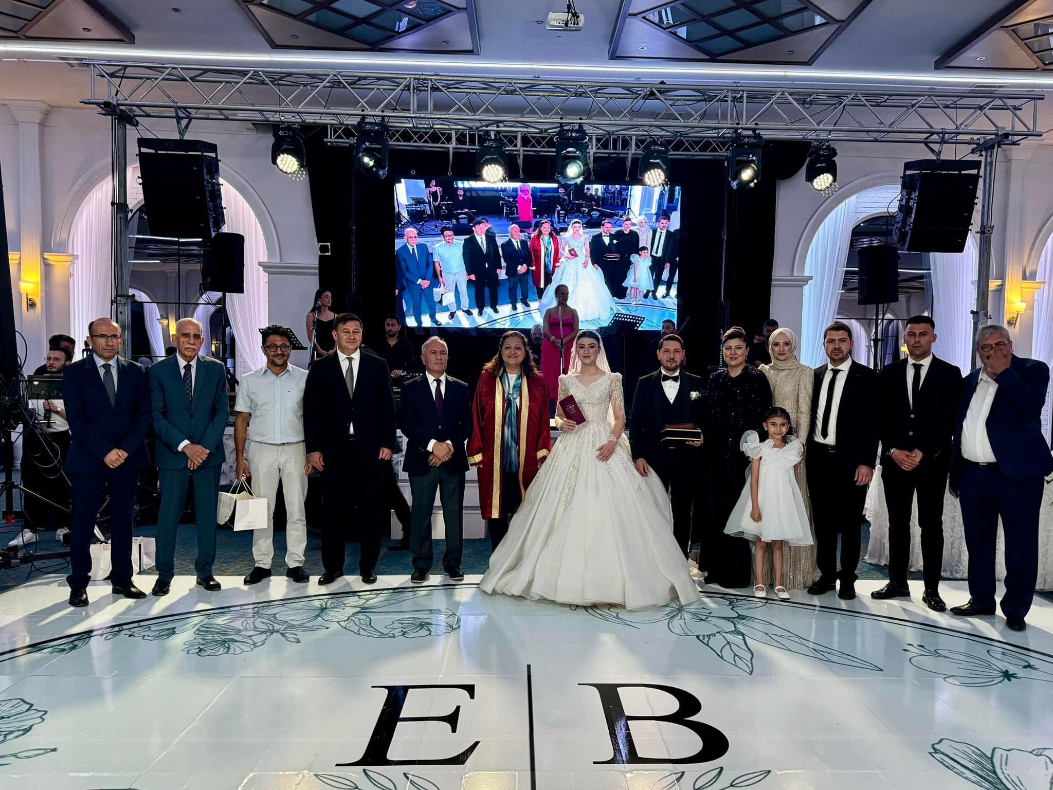 Elif Günçar ile Berat Özsoy Dünya Evine Girdi: Çift Mutlu Birlikteliklerine 'Evet' Dedi