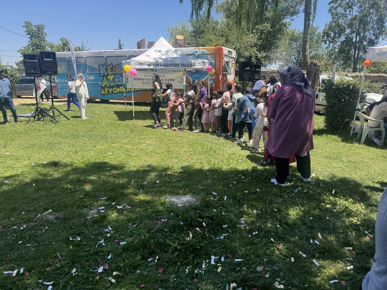 "Koruyucu Aile Günü"  Afyonkarahisar'da Koruyucu Aileler Şenlikte Buluştu