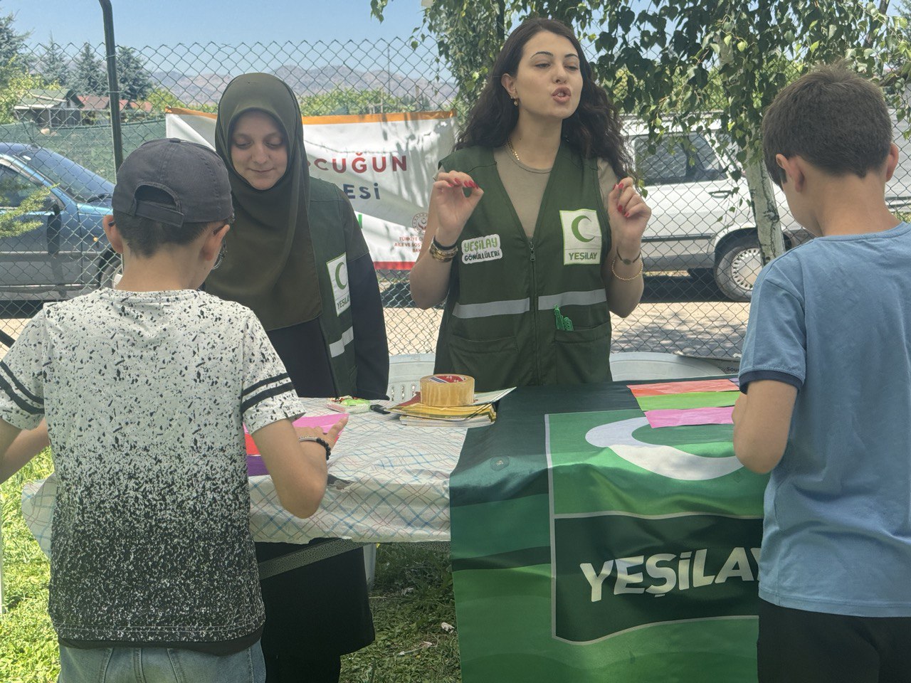 "Koruyucu Aile Günü"  Afyonkarahisar'da Koruyucu Aileler Şenlikte Buluştu