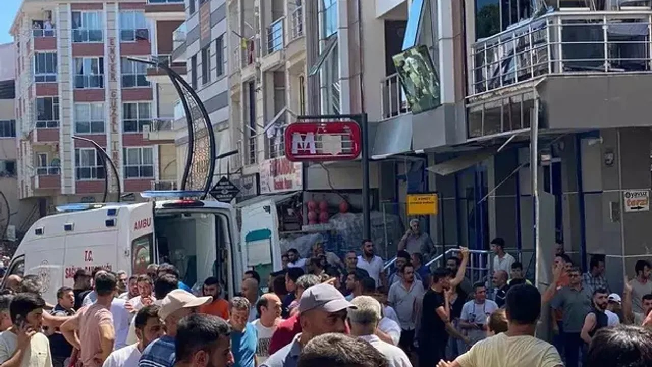 Doğal Gaz Patlaması: 5 Ölü, 16 Yaralı