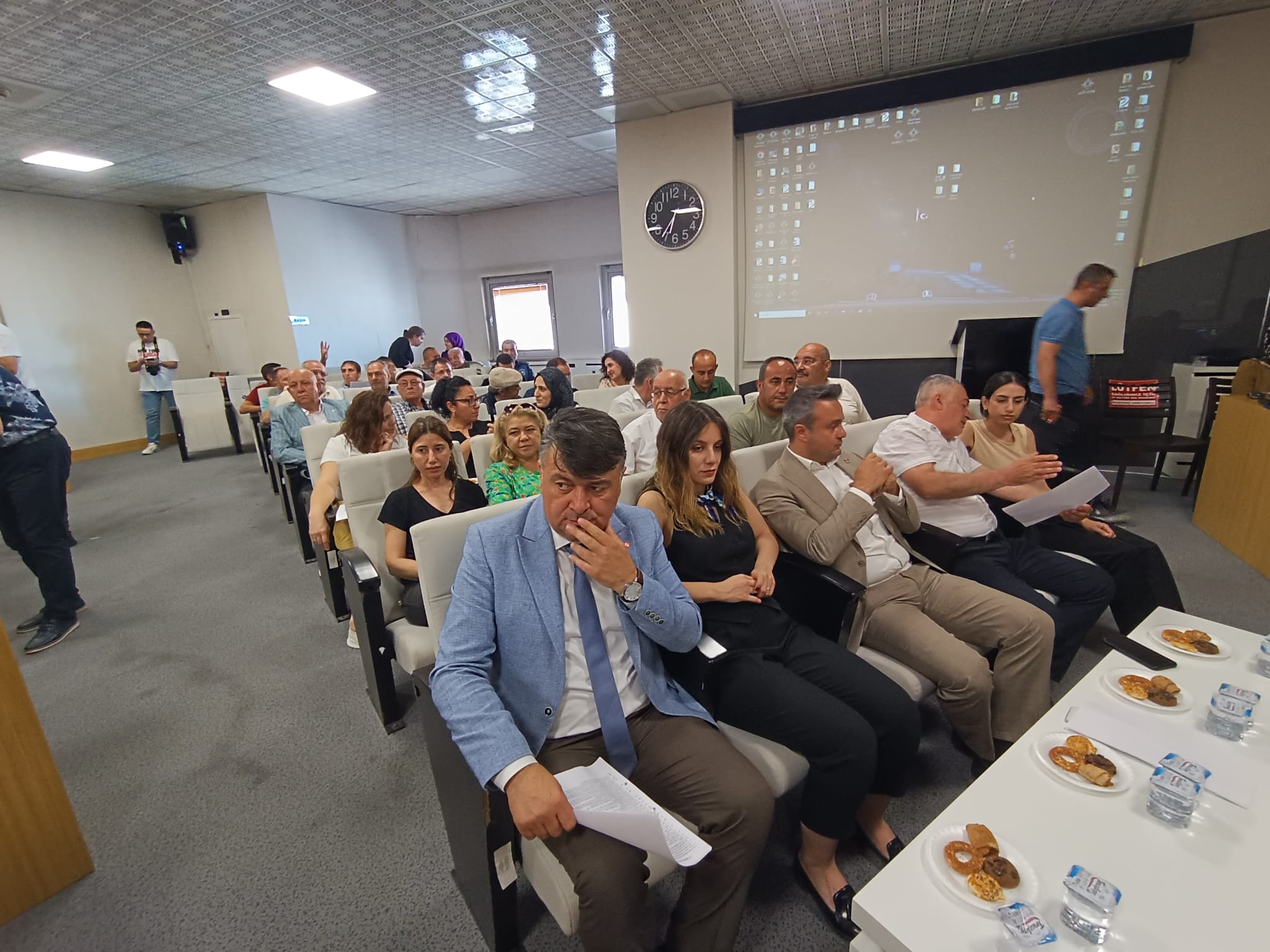 Şehrin Farklı Bölgelerine Belediye Hizmet Noktaları Açılacak!