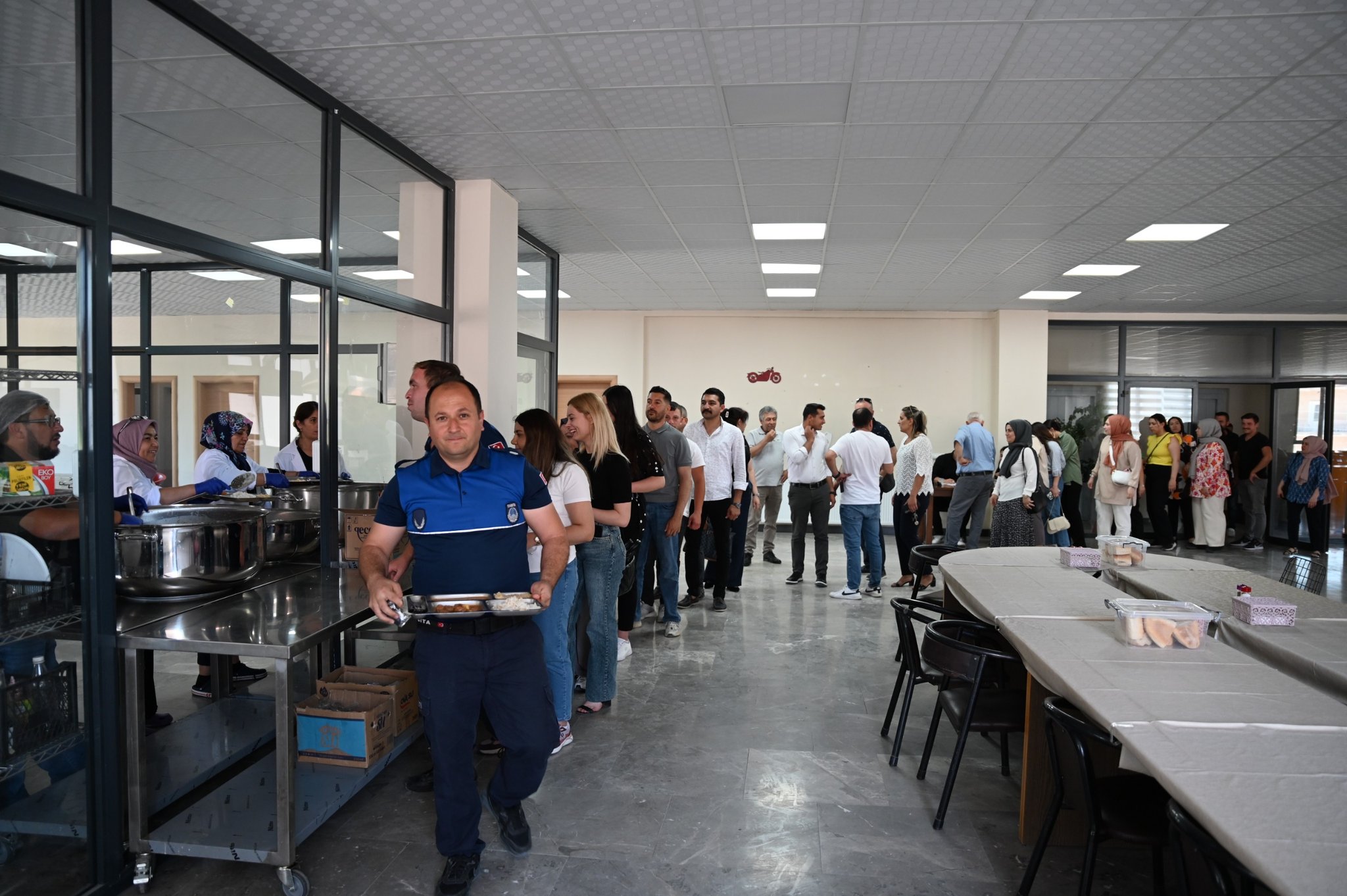EMİRDAĞ BELEDİYESİ PERSONELİ ARTIK DAHA MUTLU