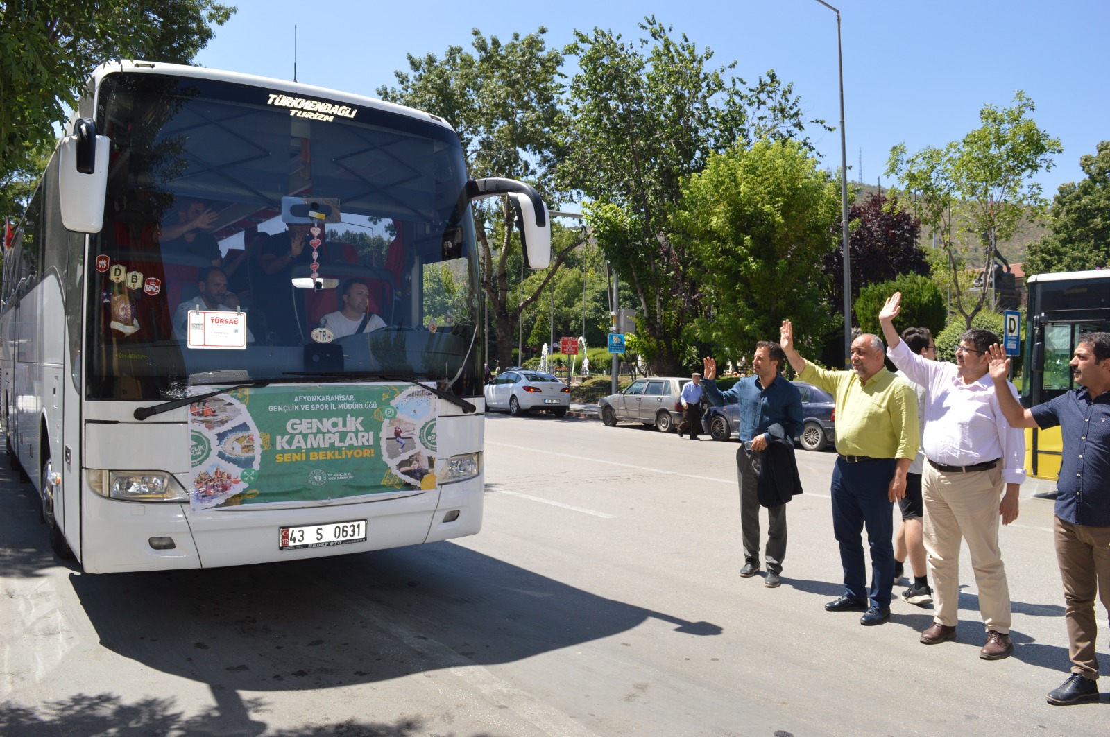 150 GENÇ, ANTALYA ALAADDİN KEYKUBAT GENÇLİK KAMPI'NA GİTTİ