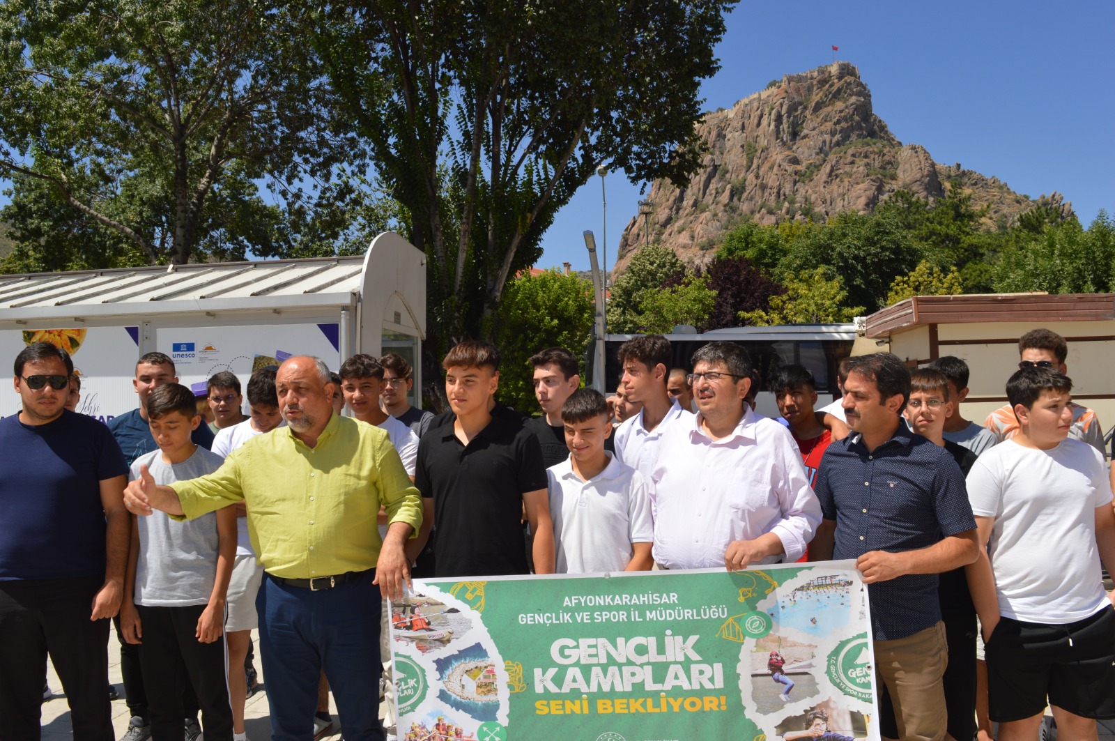 150 GENÇ, ANTALYA ALAADDİN KEYKUBAT GENÇLİK KAMPI'NA GİTTİ