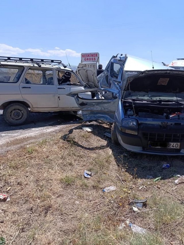 GURBETTEN GELDİ EMİRDAĞ’DA KAZA YAPTI