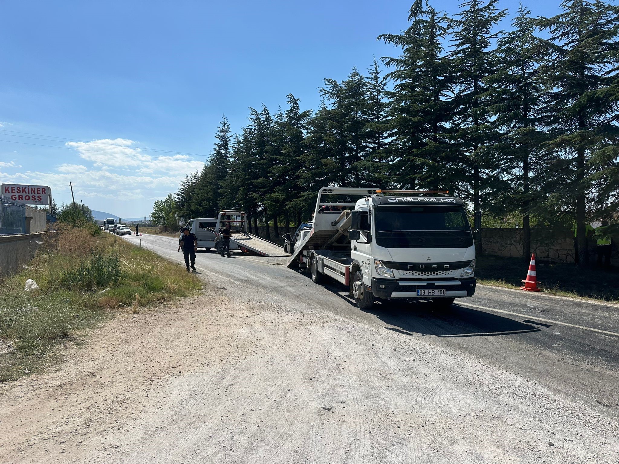 Afyon’da Feci Kaza:  İki Araç Kafa Kafaya Çarpıştı! 2 Ölü, 1 Yaralı