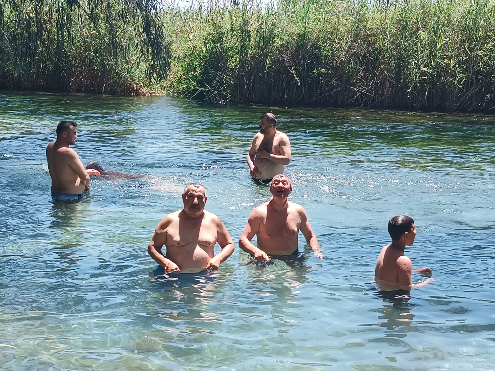 Afyon Masterler Kulübü, dostluk maçının ardından deniz keyfi yaptı!
