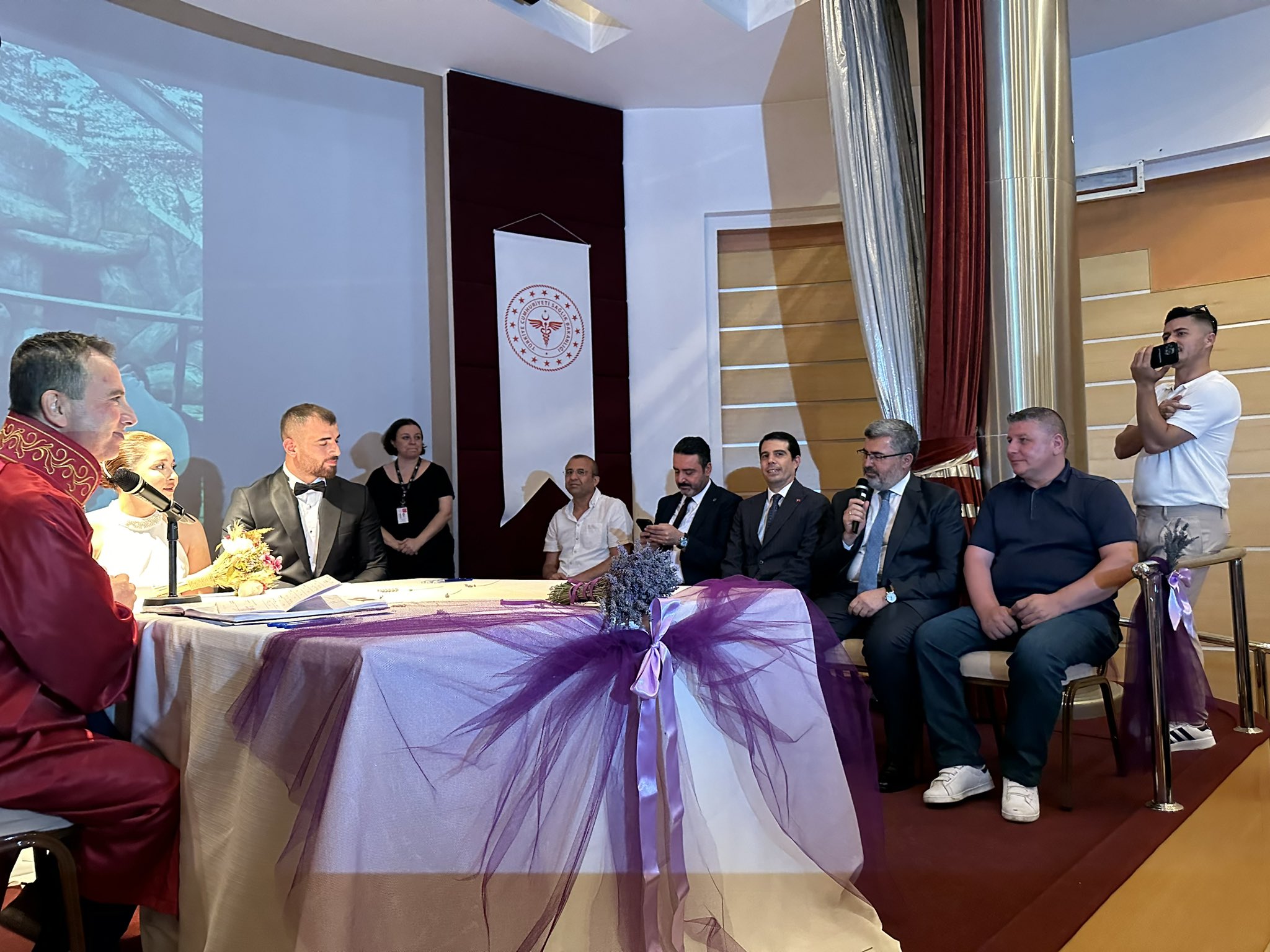 Milletvekili Özkaya,  Afyonlu Gazinin Ankara'daki Nikah Töreninde Şahitlik Etti