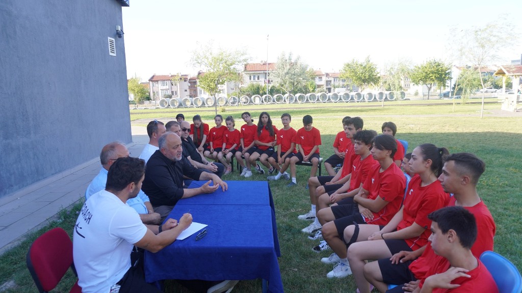 AFYONKARAHİSARLI GENÇ KANO SPORCULARI TÜRKİYE KUPASI'NA HAZIRLANIYOR