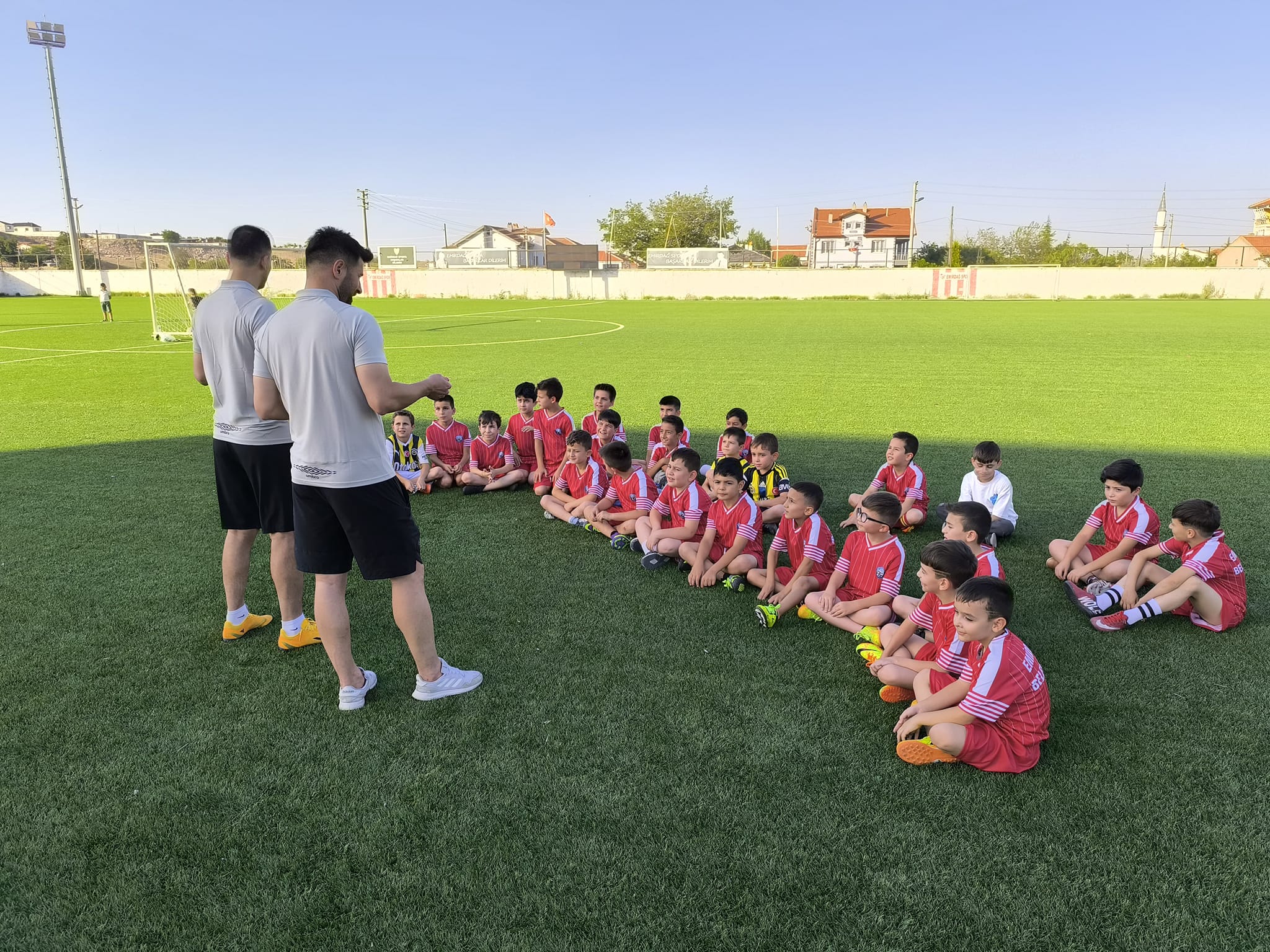 Emirdağ Belediyesi Yaz Spor Okulları Başladı