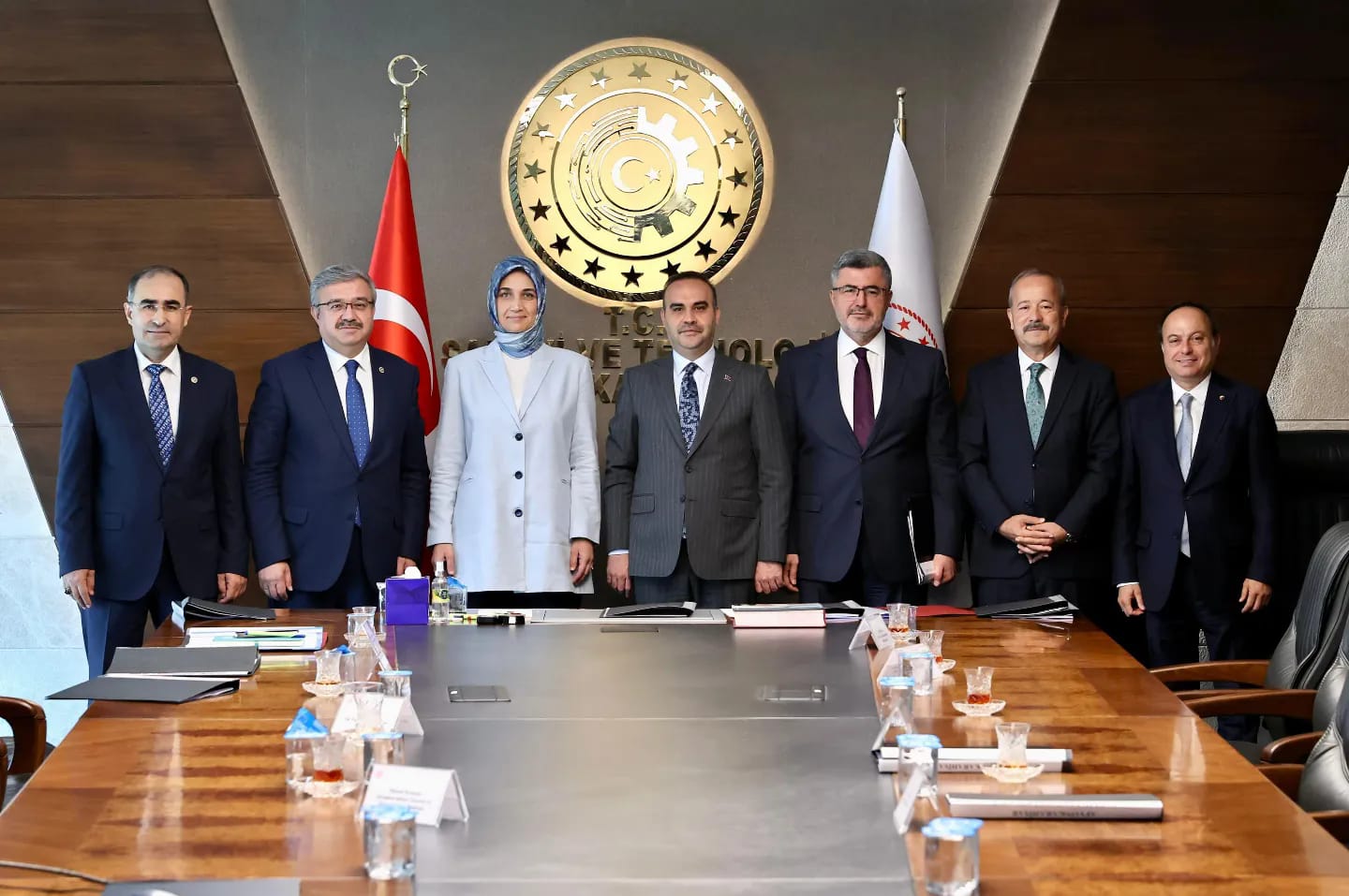 Afyonkarahisar Valisi ve Milletvekillerinden Sanayi ve Teknoloji Bakanı'na Ziyaret