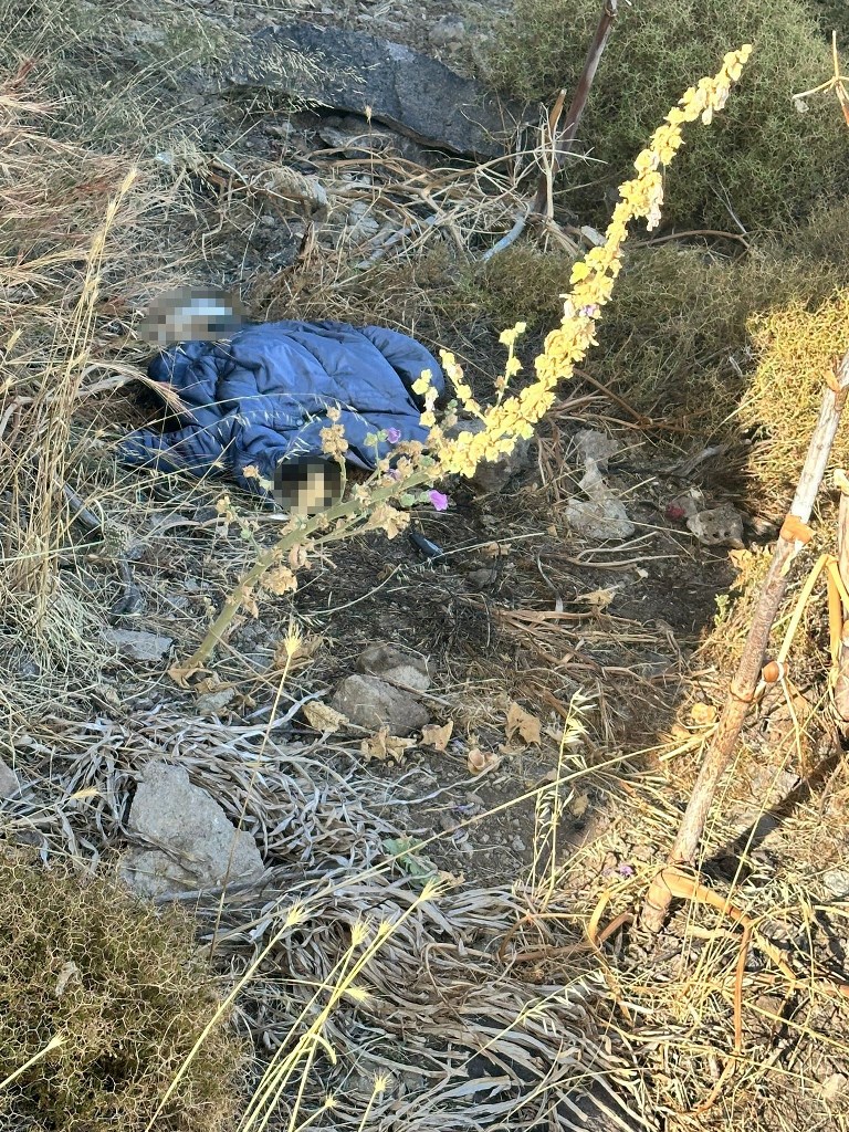 DAĞDA İNSAN KEMİKLERİNE RASTLADI!