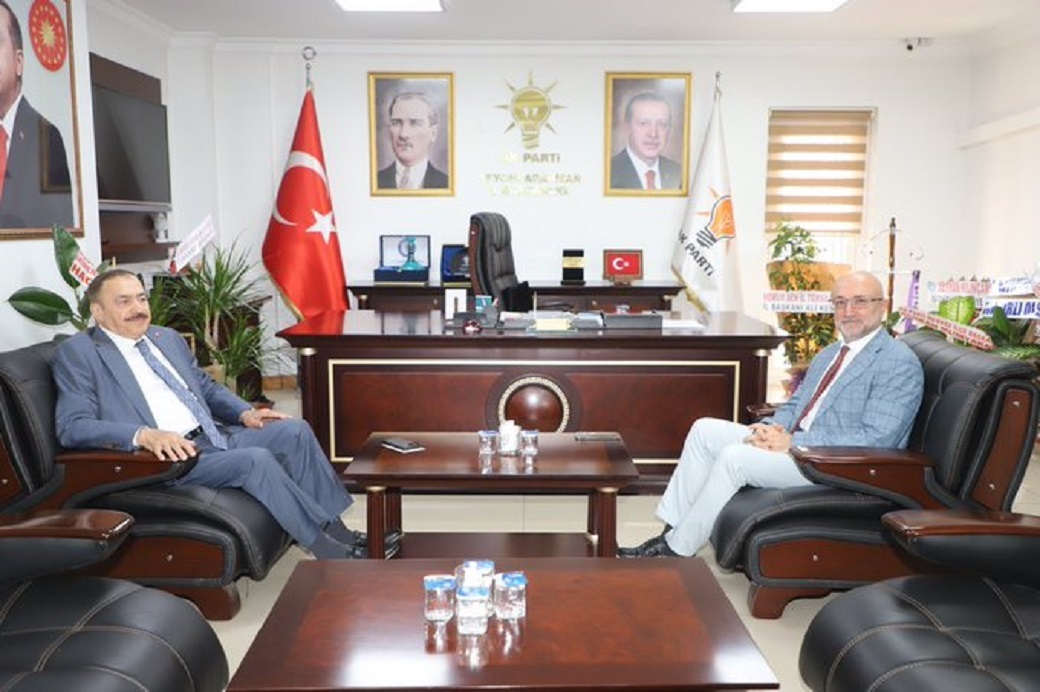 BAKAN EROĞLUNDAN BAŞKAN ŞAHİN'E HAYIRLI OLSUN ZİYARETİ