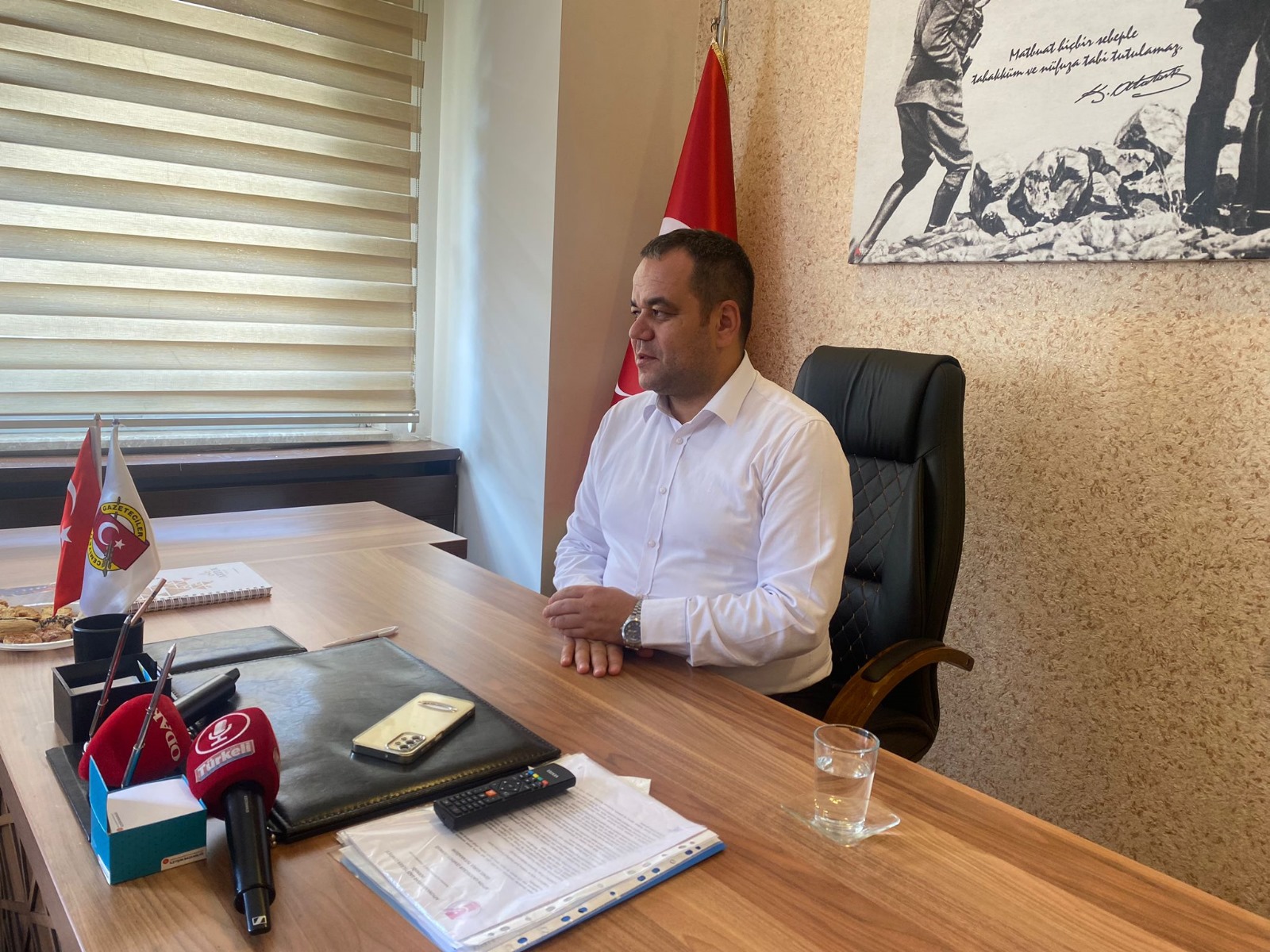 KUMARTAŞLI, ÖNDER ARTUK'A HAYIRLI OLSUN DİLEKLERİNDE BULUNDU