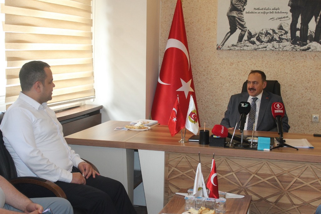 VEYSEL EROĞLU, AFYON GAZETECİLER CEMİYETİ'Nİ ZİYARET ETTİ