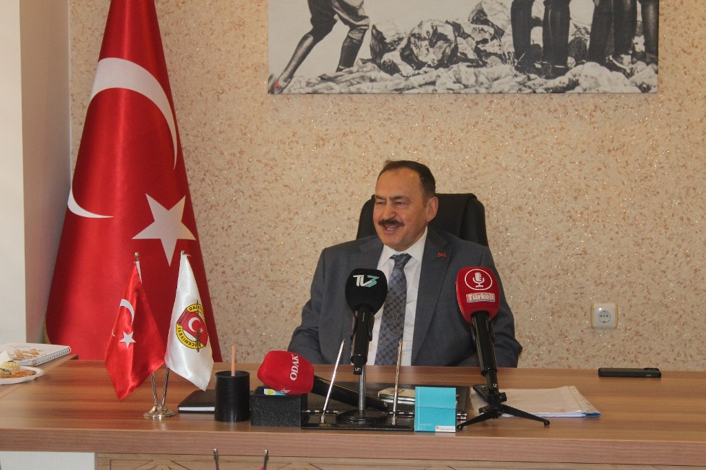 VEYSEL EROĞLU, AFYON GAZETECİLER CEMİYETİ'Nİ ZİYARET ETTİ