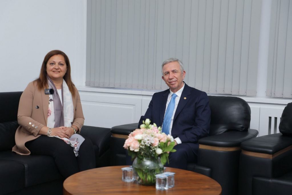 "MANSUR BAŞKANIMIZI ROL MODEL ALIYORUM"