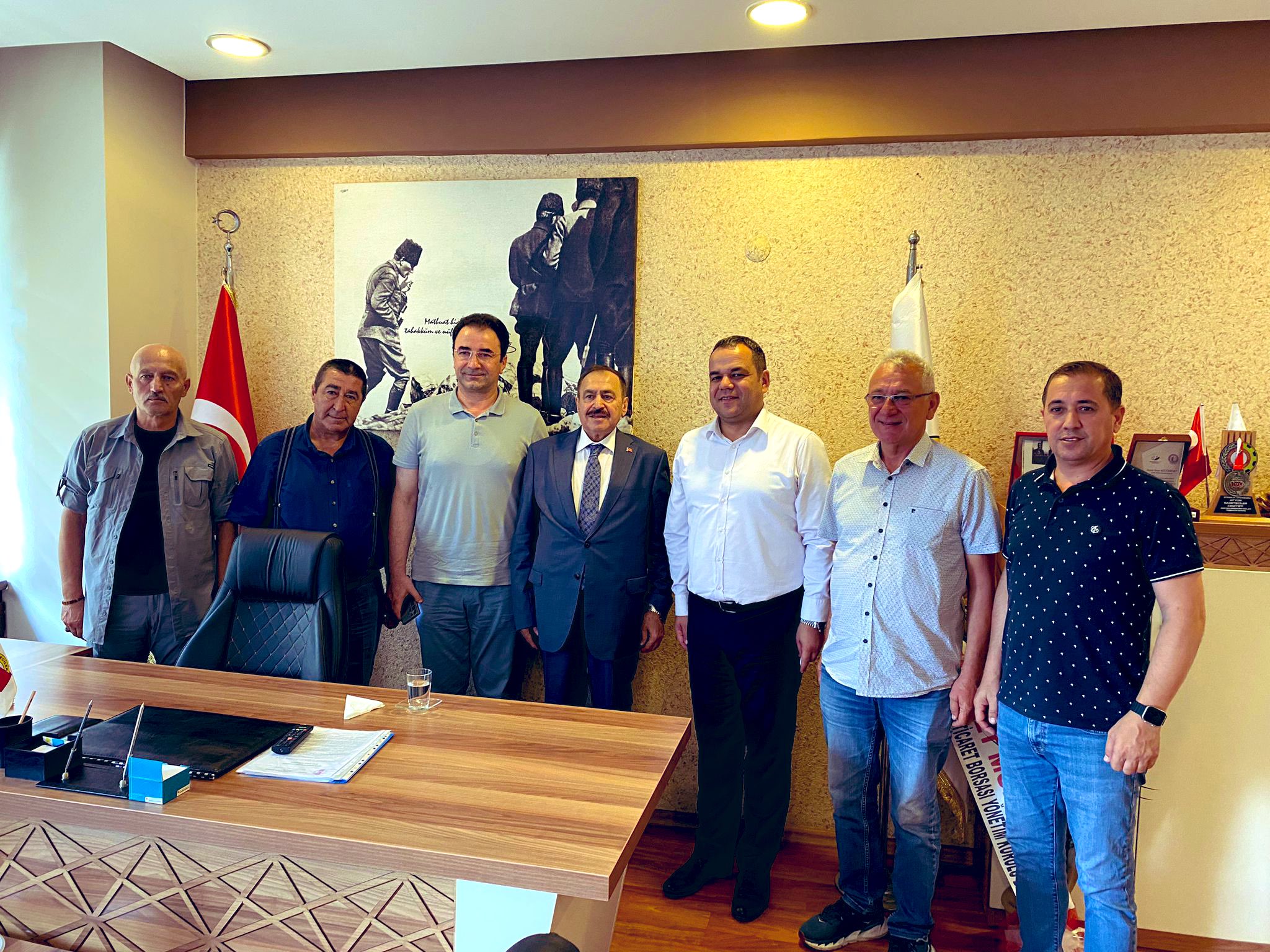 Eski Bakan'dan AGC'ye Övgü Dolu Sözler