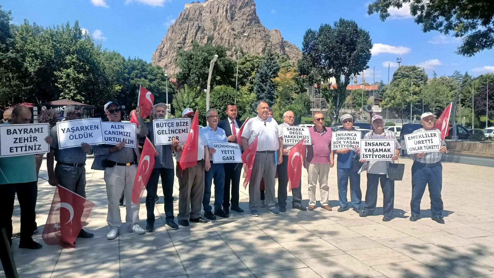 İYİ Partili Mısırlıoğlu ''Emeklilerin Geçim Sıkıntısı Derinleşiyor''