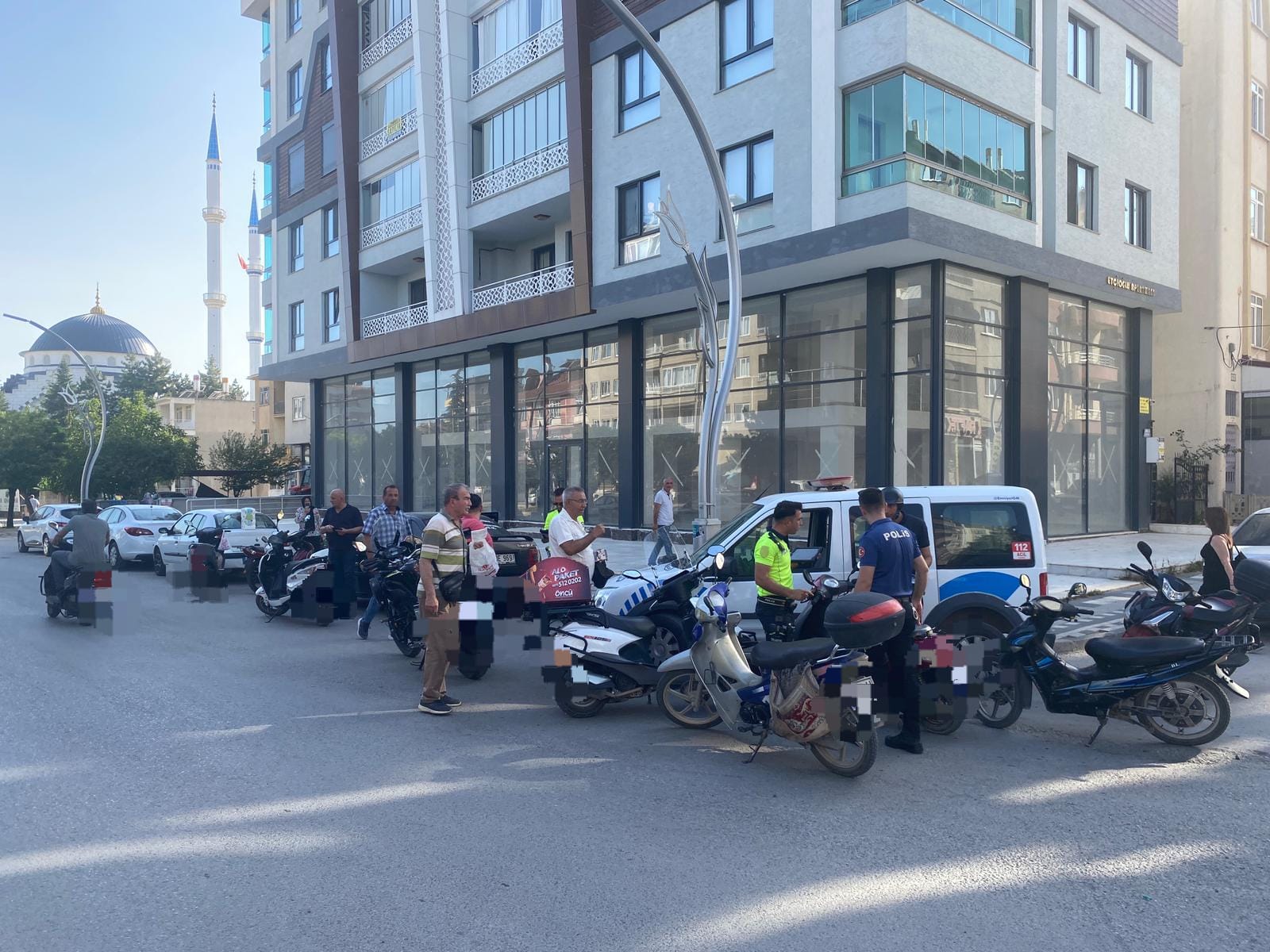 Sandıklı'da Şahin Ekipleri Kuralsızlığa Geçit Vermiyor